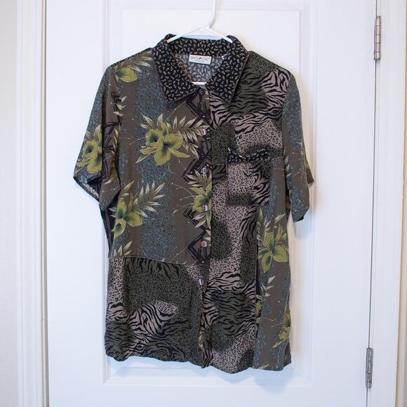 White Stag 14W/16W Mixed Print Button-Up Animal + Tropical Collared Top Pocket - Picture 2 of 9